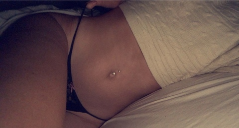 OnlyFans header picture foryoureyesonly01