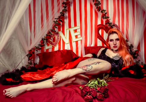 OnlyFans header picture foxxylane