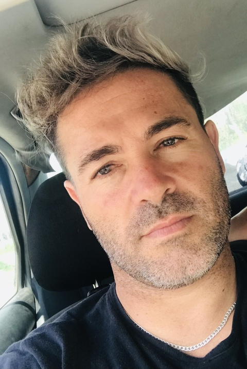 ओन्लीफैंस हैडर चित्र franciscoalvarezok