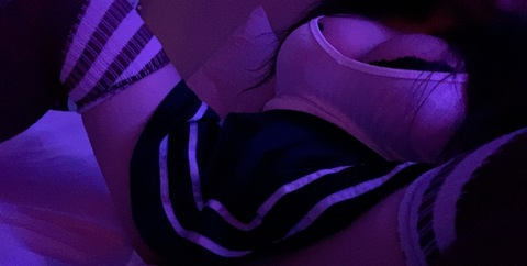 Immagine dell'header di OnlyFans frostspun