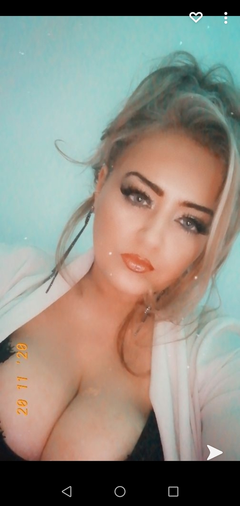 OnlyFansヘッダー画像funtimewithchloe69