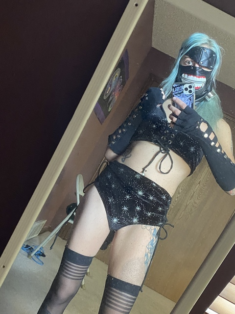 OnlyFans header picture gangstabitch666