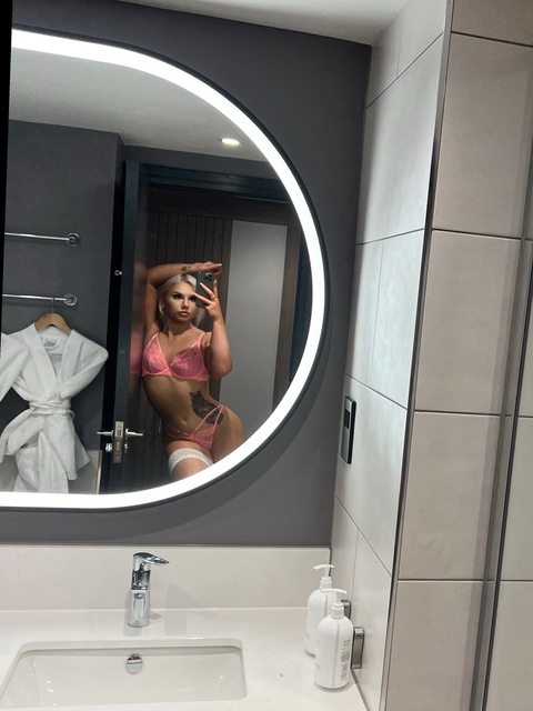 Photo d'en-tête OnlyFans de gemolive