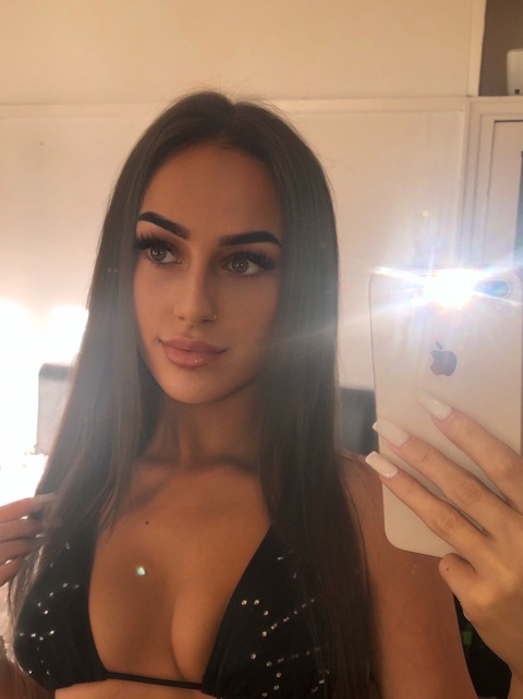 OnlyFans header picture georgiapridding