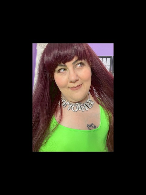 Imagem do cabeçalho do OnlyFans de godmotherofass