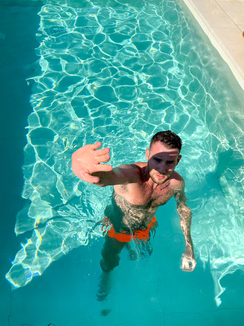 OnlyFans header picture hairyhunkboy