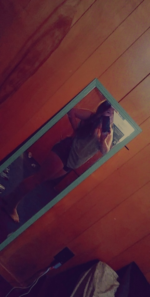 ओन्लीफैंस हैडर चित्र hayleeboo