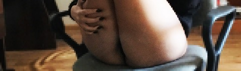 OnlyFans header picture homeywife