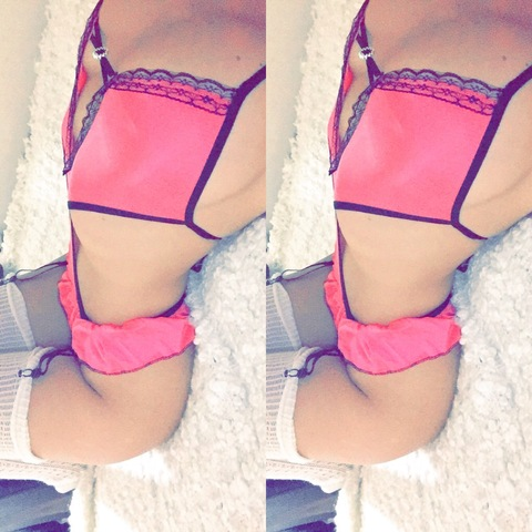 Фото заголовка OnlyFans honeyboobx