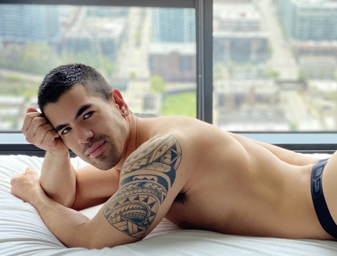 ओन्लीफैंस हैडर चित्र hotfer93