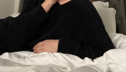 ओन्लीफैंस हैडर चित्र ienfelloryy