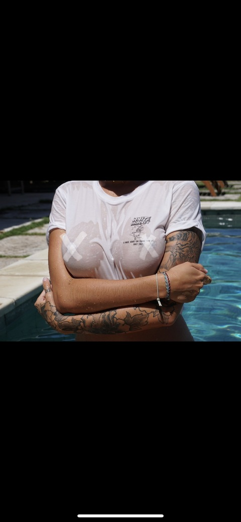 ओन्लीफैंस हैडर चित्र indie.gold