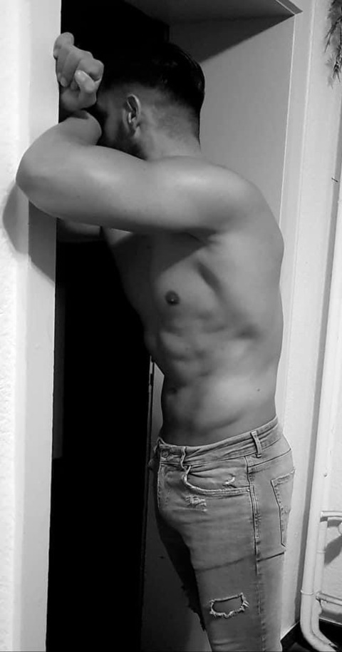 OnlyFans başlık resmi ionelash