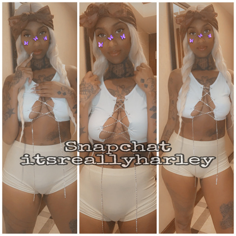 Imagem do cabeçalho do OnlyFans de itsblacharley