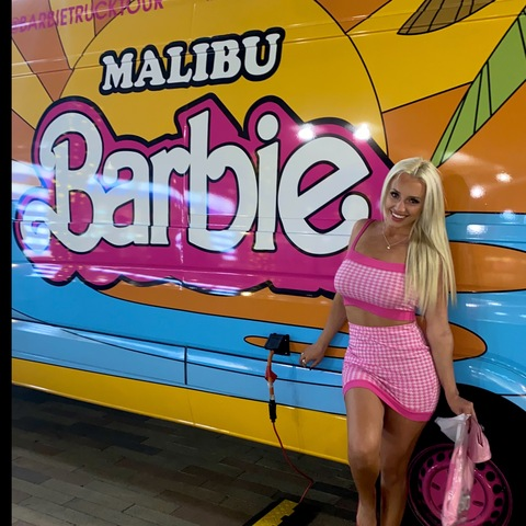 OnlyFansヘッダー画像itshollyday