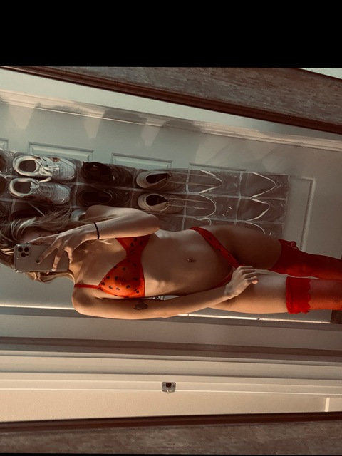 OnlyFans header picture itskyleet