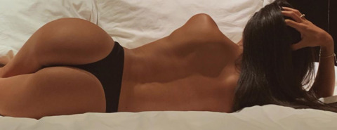 ओन्लीफैंस हैडर चित्र itstassa