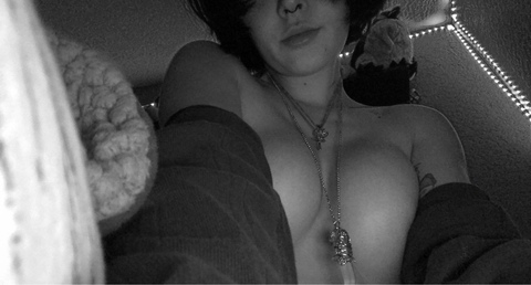 OnlyFans başlık resmi jadeleine_