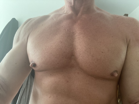 Gambar header OnlyFans jakespeed