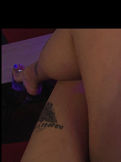 ओन्लीफैंस हैडर चित्र jaz_navarro0