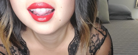 OnlyFans header picture jeeyung