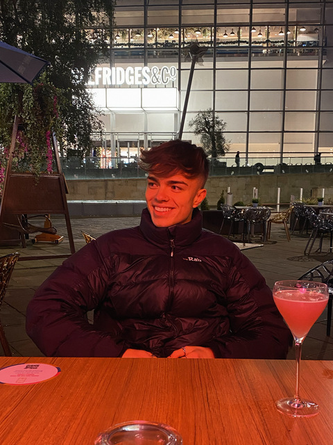 ओन्लीफैंस हैडर चित्र jmarshall19