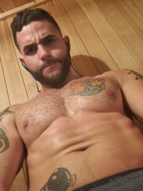 OnlyFans header picture johanyoshi