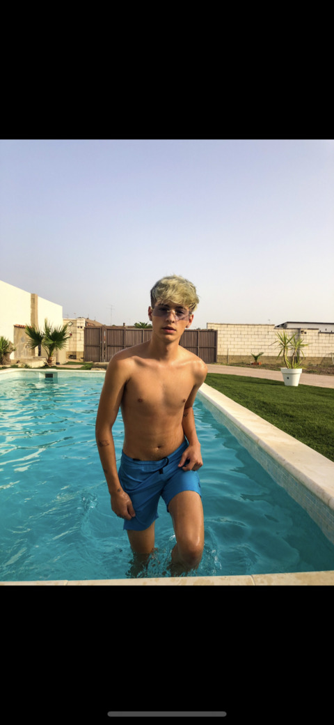 Immagine dell'header di OnlyFans jotacerivera