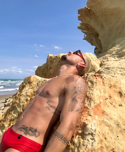 OnlyFans başlık resmi jowjey23