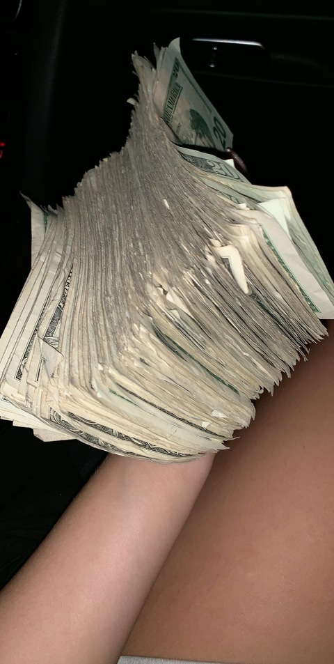 OnlyFans header picture kashthebarbiee