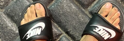 ओन्लीफैंस हैडर चित्र kremeonfeet