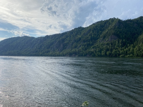 ओन्लीफैंस हैडर चित्र kronniekray