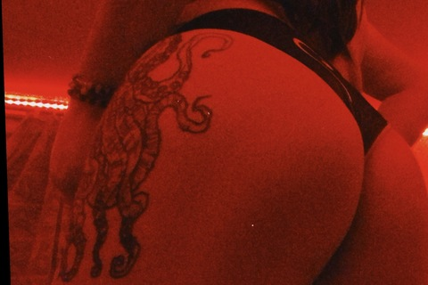 OnlyFans header picture l_ucifeer