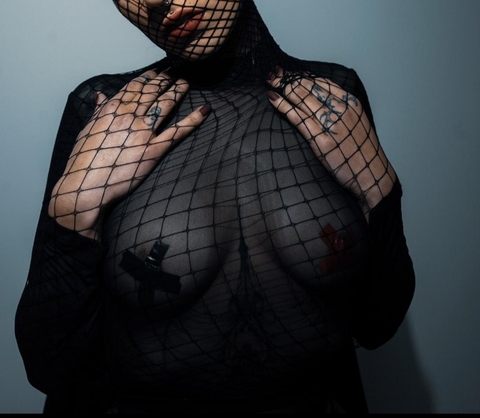 OnlyFans header picture laveci