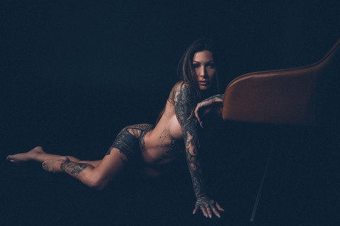 OnlyFans header picture ldmfitmodel