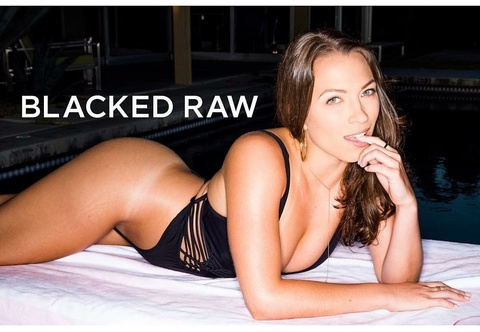 OnlyFans header picture lily_lovexxx