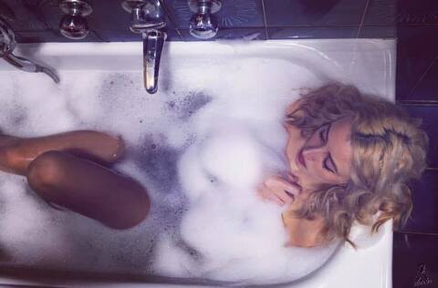 OnlyFansヘッダー画像lizsurace