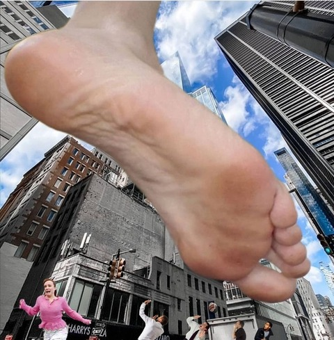 OnlyFansヘッダー画像longfootlola