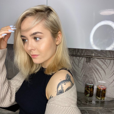 lovevivienne님의 OnlyFans 헤더 사진