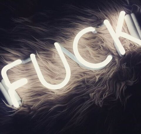 ओन्लीफैंस हैडर चित्र luckycharm20