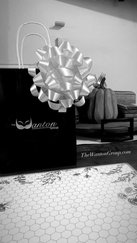 Imagem do cabeçalho do OnlyFans de lunalakeys