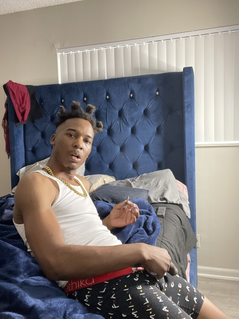 mackafamous님의 OnlyFans 헤더 사진