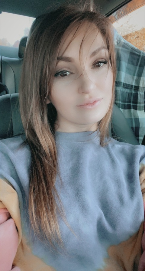 Gambar header OnlyFans maddylainey