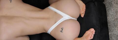 Gambar header OnlyFans madieray