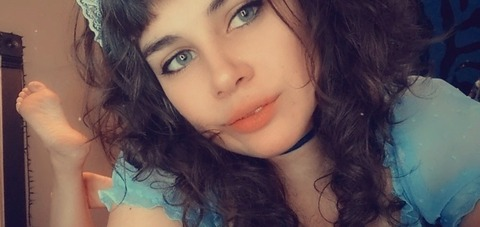 OnlyFans header picture maeybee_joness