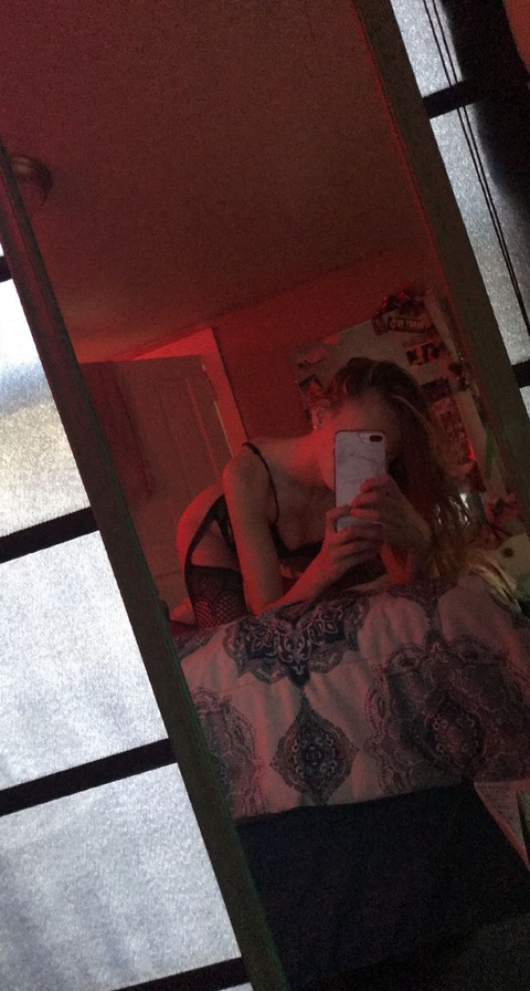 Header afbeelding van OnlyFans marieeee.bbygirl