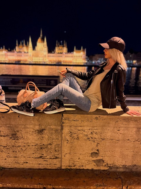 ओन्लीफैंस हैडर चित्र martinahorvath