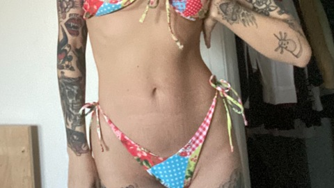 OnlyFans header picture marxmanifestoxxxxxxx