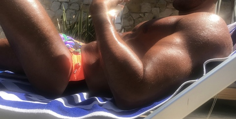 OnlyFans header picture mat_ouu