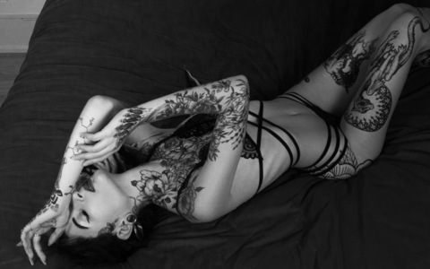 Zdjęcie nagłówka OnlyFans mellifere